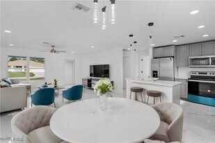 2505 39th St SW in Lehigh Acres, FL - Building Photo