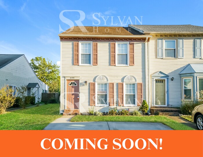 4773 Woods Edge Rd in Virginia Beach, VA - Building Photo