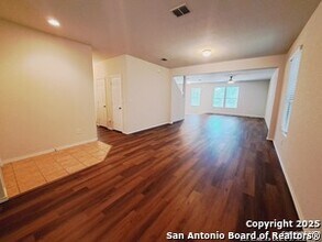 12518 Crockett Way in San Antonio, TX - Building Photo - Building Photo