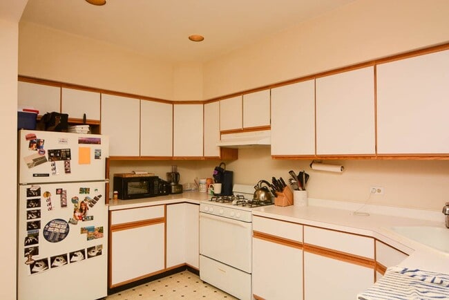 1343 W Roscoe St in Chicago, IL - Building Photo - Building Photo