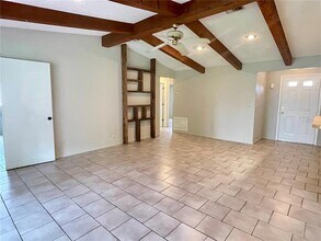 2120 Outer Dr in Sarasota, FL - Building Photo - Building Photo