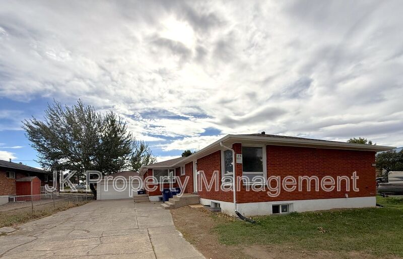 530 21st Ave NE in Great Falls, MT - Building Photo