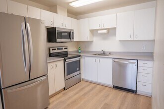 Pacific Crest Apartments in Tacoma, WA - Foto de edificio - Interior Photo