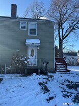 117 Dupont Pl in Bridgeport, CT - Building Photo