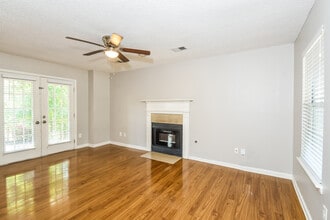 607 Caliber Ct in Woodstock, GA - Building Photo - Building Photo