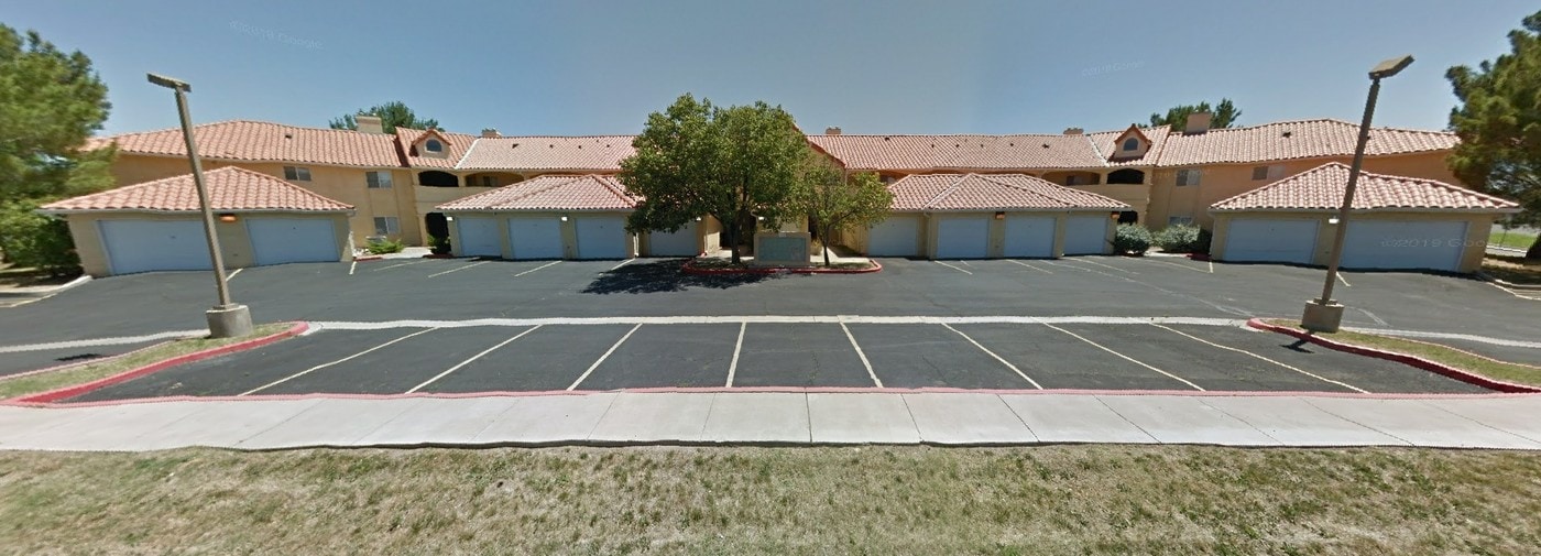 310 W Mescalero Rd in Roswell, NM - Foto de edificio