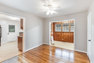 5506 Bon Air Cir in Nashville, TN - Building Photo - Building Photo