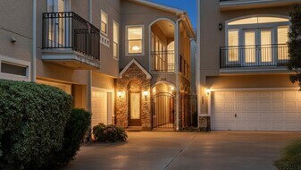 305 Reinerman St in Houston, TX - Building Photo