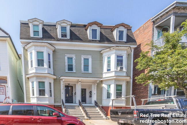 property at 28 Monmouth St