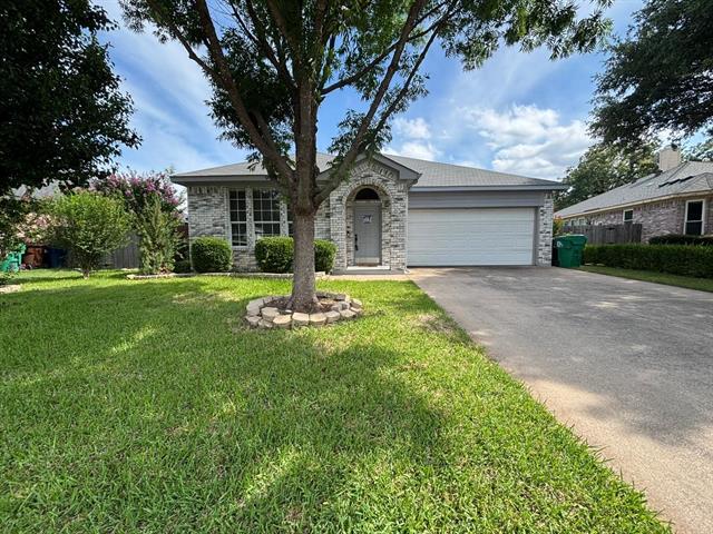 property at 2208 Wildwood Ln