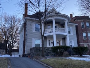 1104 Union St in Schenectady, NY - Building Photo - Building Photo