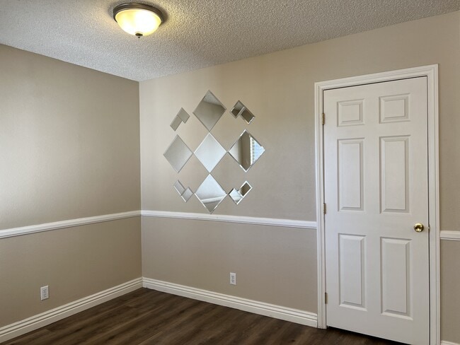 4280 Tara Ave in Las Vegas, NV - Building Photo - Building Photo
