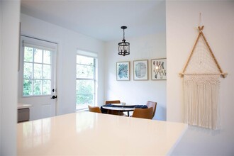 122 Havana St in Austin, TX - Building Photo - Building Photo