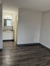 4480 E Pikes Peak Ave in Colorado Springs, CO - Building Photo - Building Photo