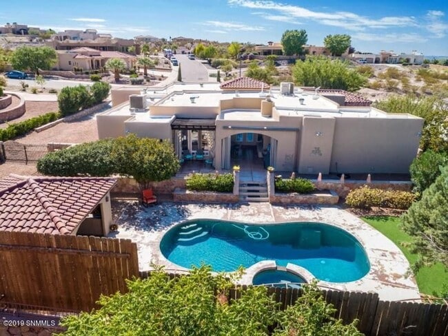 property at 2680 Monte Bello Dr
