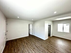2302-2306 N Frederic St in Burbank, CA - Building Photo - Building Photo
