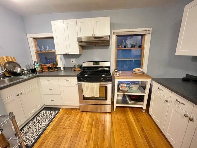 403 Hector St, Unit up in Ithaca, NY - Building Photo - Building Photo