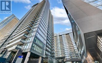 80 Queens Wharf Rd in Toronto, ON - Building Photo