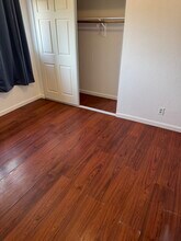 3007 Pat Ave, Unit 4 in Mojave, CA - Foto de edificio - Building Photo