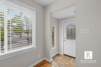 918 Grant Ave in Medford, OR - Building Photo - Building Photo