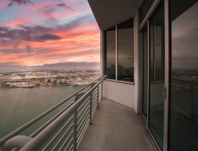 335 S Biscayne Blvd, Unit LPH08 in Miami, FL - Foto de edificio - Building Photo