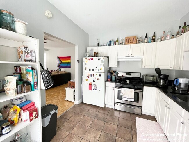109 Heath St, Unit 4 in Boston, MA - Foto de edificio - Building Photo
