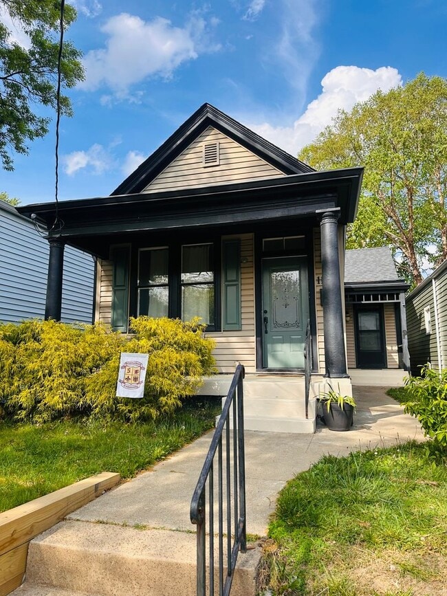 property at 1127 Ash St