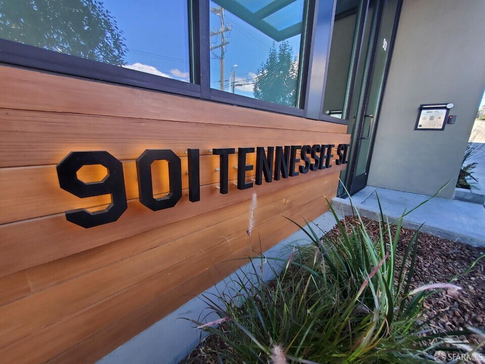 901 Tennessee St in San Francisco, CA - Building Photo