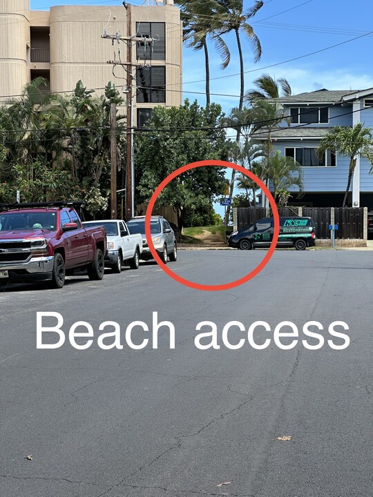 68-25 Apuhihi St in Waialua, HI - Building Photo