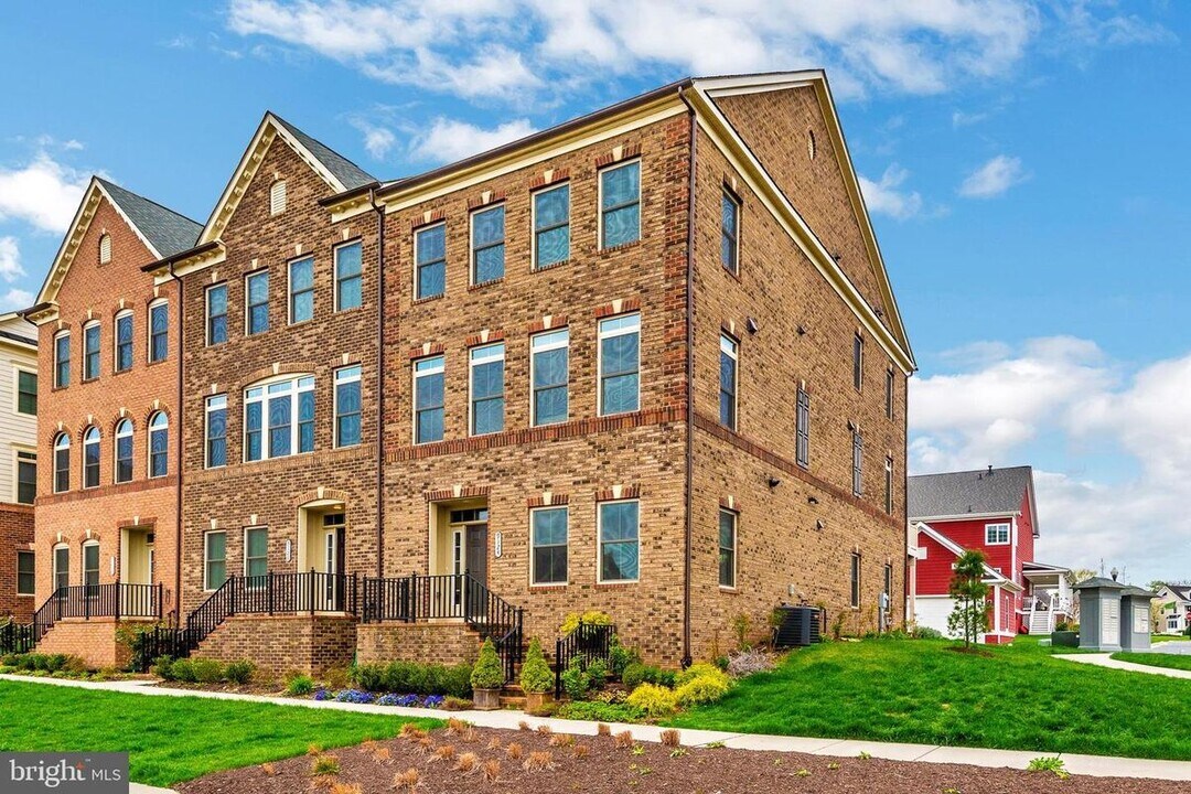 9124 Kenway Ln in Frederick, MD - Building Photo