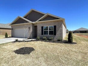 25213 Delilah Cir in Athens, AL - Building Photo - Building Photo