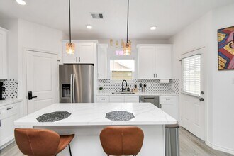8406 Parnell St in Houston, TX - Building Photo - Building Photo