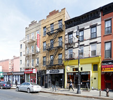 213 Smith St in Brooklyn, NY - Foto de edificio - Building Photo