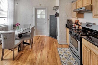 19 Cooper Pl in Weehawken, NJ - Building Photo - Building Photo