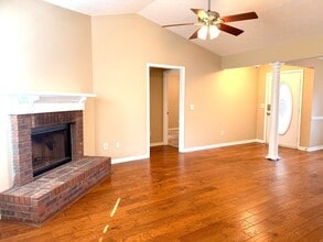 2174 Jefferson St in Auburn, AL - Foto de edificio - Building Photo