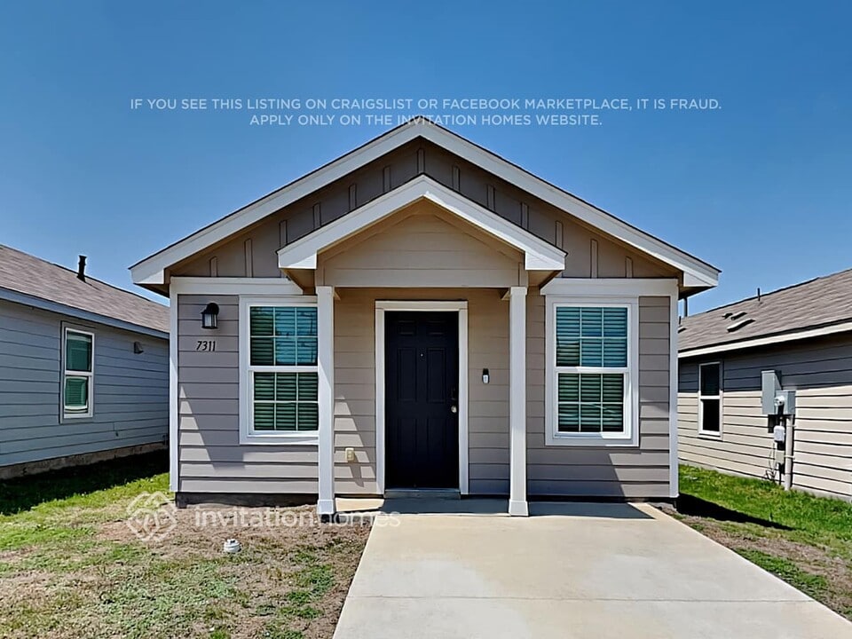 7311 Alcazar Gate in San Antonio, TX - Building Photo
