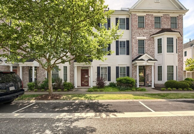 110 Peyton Randolph Dr in Yorktown, VA - Building Photo - Building Photo