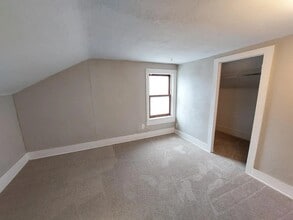 906 E Clark St, Unit A in Crown Point, IN - Building Photo - Building Photo