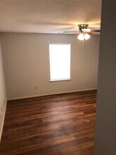 221 Addison St in Lake Dallas, TX - Building Photo - Building Photo