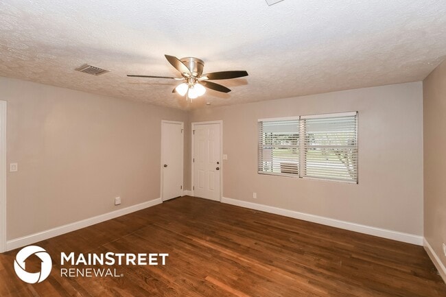 6653 Almond Ave in Jacksonville, FL - Building Photo - Building Photo