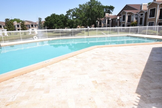 5533 Chrishire Way in Orlando, FL - Building Photo - Building Photo