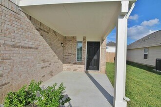 5942 Dawn Misty Ln in Houston, TX - Building Photo - Building Photo