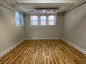 730 Reba Pl in Evanston, IL - Building Photo - Building Photo