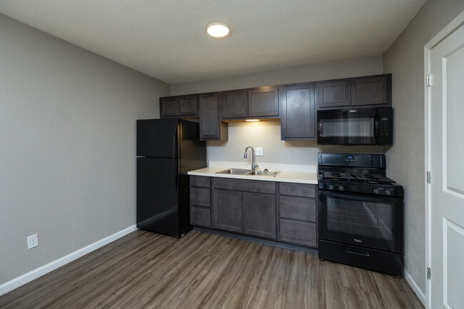 Arbor Village Apartments
