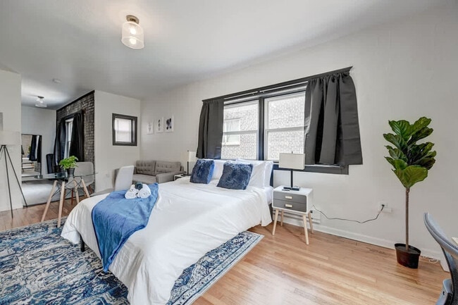 1925 N Prospect Ave in Milwaukee, WI - Foto de edificio - Building Photo