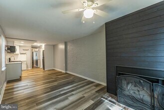 428 Dickinson St in Philadelphia, PA - Building Photo - Building Photo