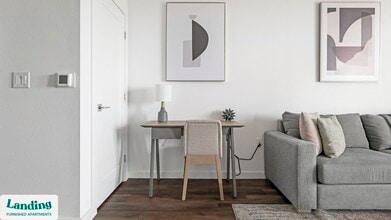 5511 Caprock Smt Dr, Unit 1308 in Bee Cave, TX - Foto de edificio - Building Photo