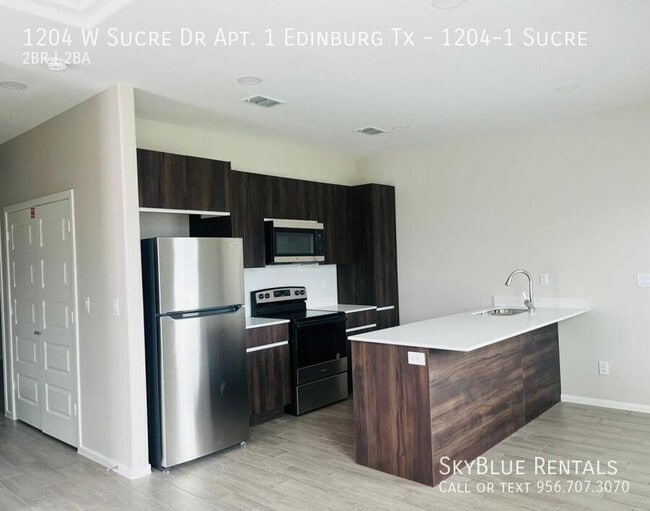 1204 W Sucre Dr in Edinburg, TX - Building Photo - Building Photo