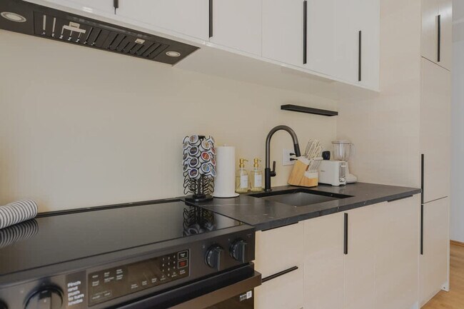 95 Bennington St in Boston, MA - Building Photo - Building Photo