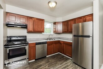 1971 S Staunton Dr in Fairfield, OH - Building Photo - Building Photo